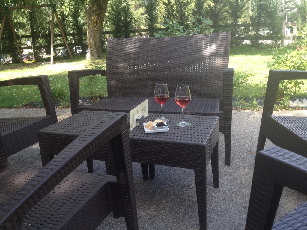 Logis Hotel Le Lac Embrun Buitenkant foto