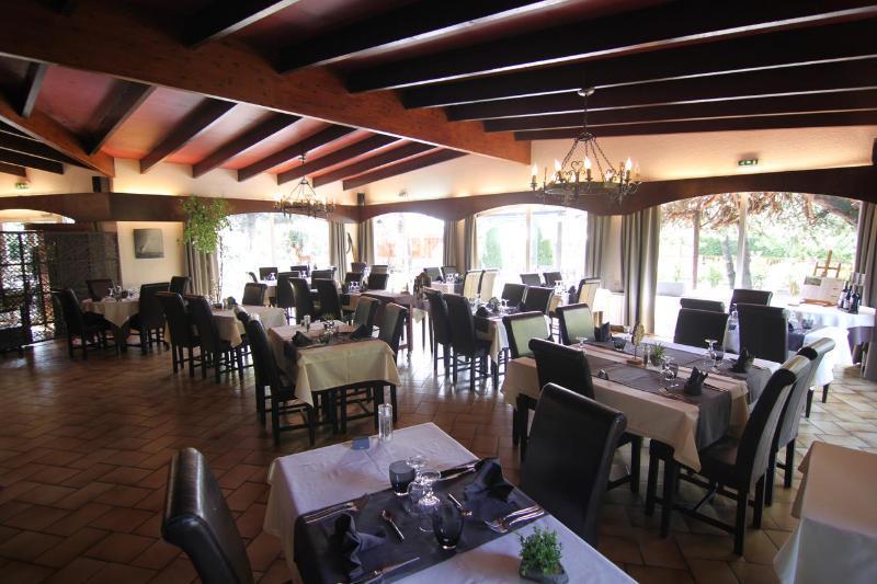 Logis Hotel Le Lac Embrun Buitenkant foto