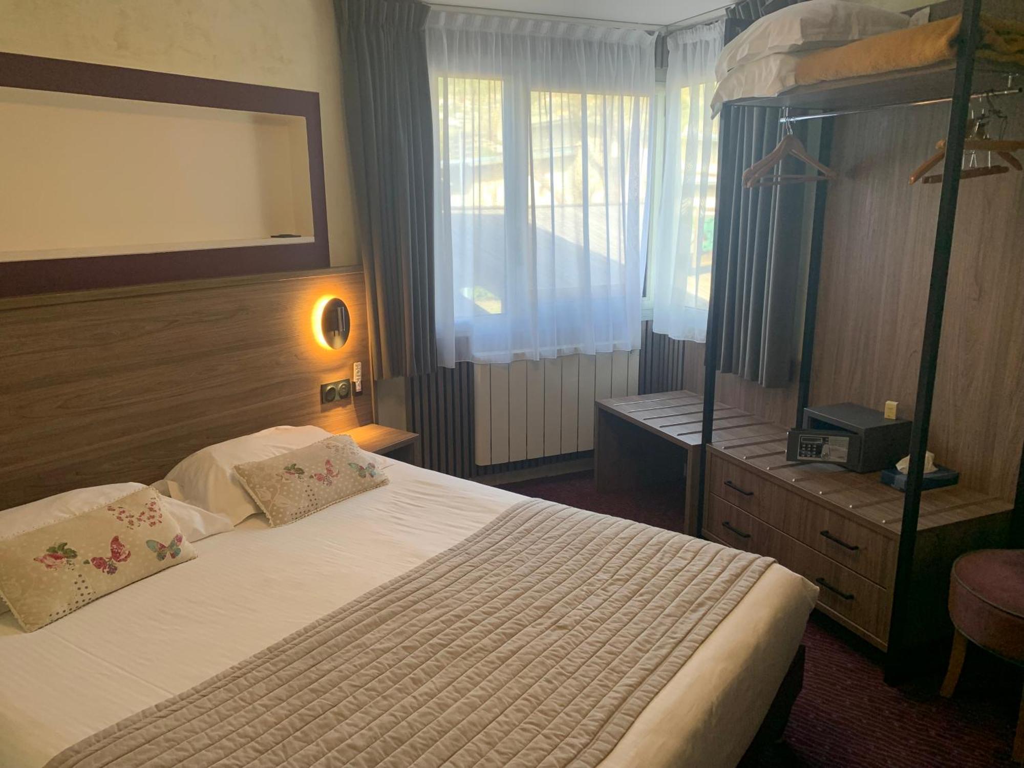 Logis Hotel Le Lac Embrun Buitenkant foto