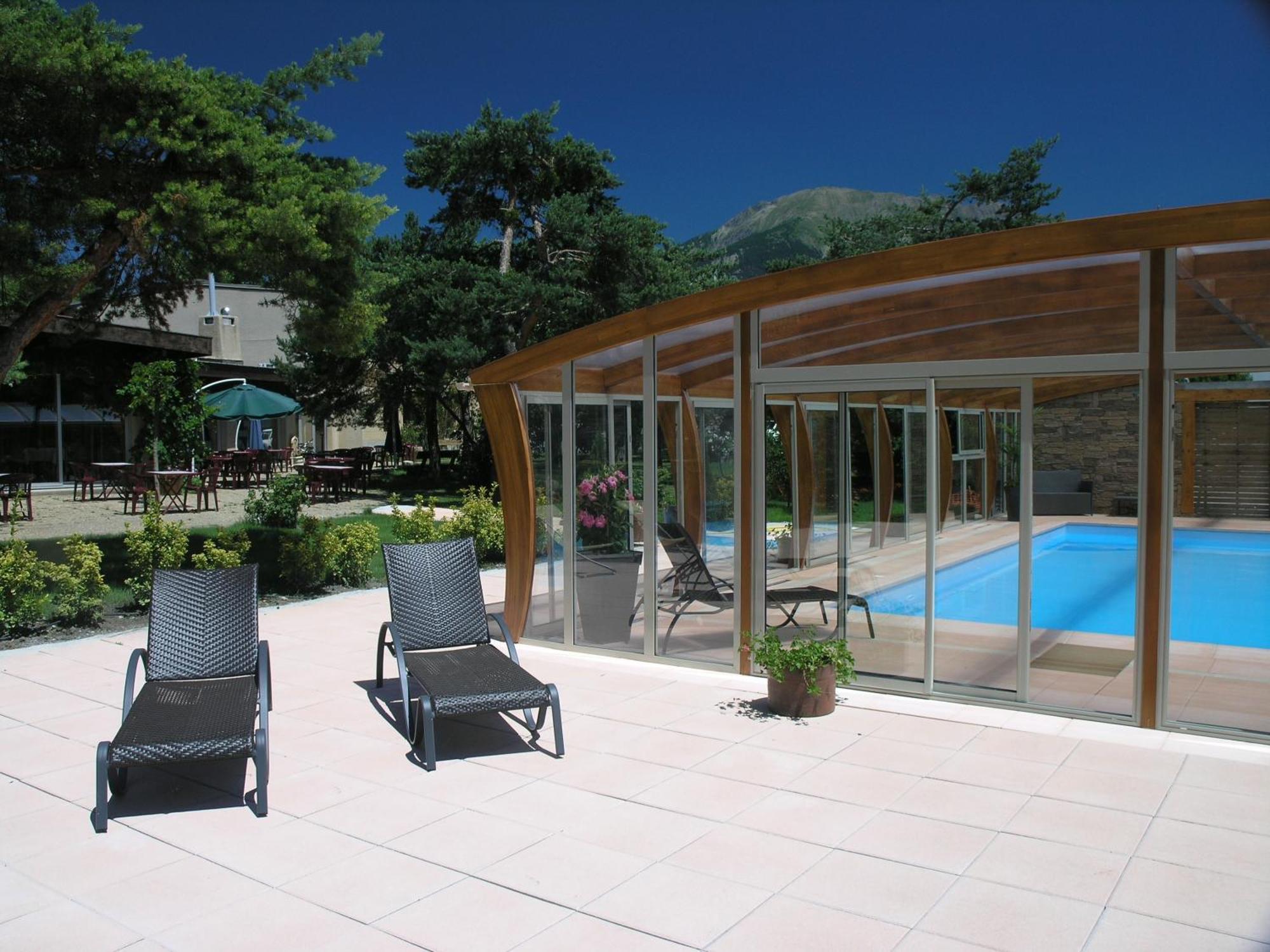Logis Hotel Le Lac Embrun Buitenkant foto